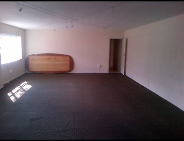 2,150M² FACTORY FOR SALE IN RETREAT